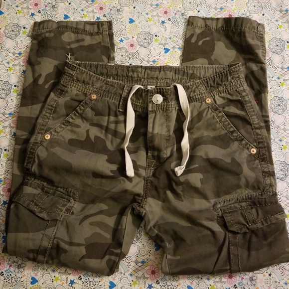 True Religion Other - AUTH TRUE RELIGION CAMOUFLAGE CARGO PANTS SZ 34